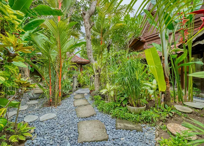 Eva * Canggu (Bali)